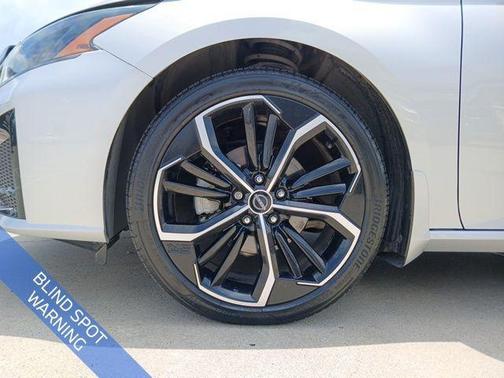 2024 Nissan Altima SR FWD
