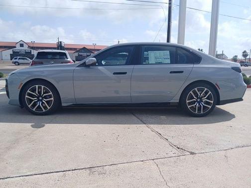 2025 BMW i7 xDrive60