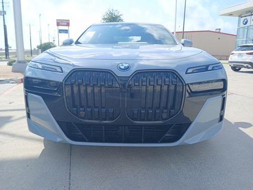 2025 BMW i7 xDrive60
