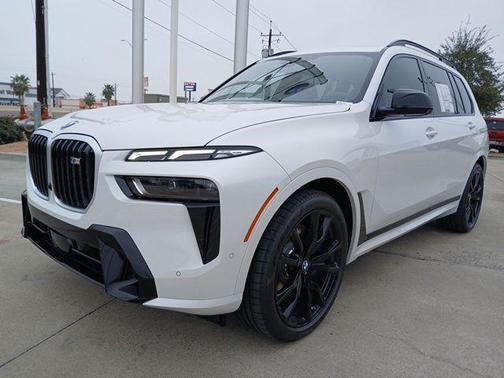2025 BMW X7 M60i