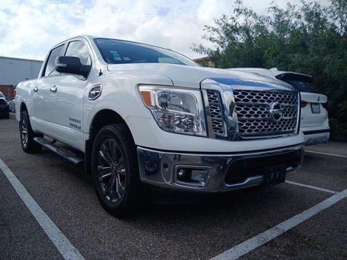 Glacier White 2017 Nissan Titan SV