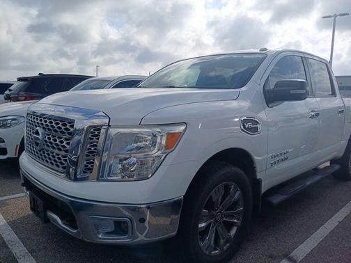 Glacier White 2017 Nissan Titan SV