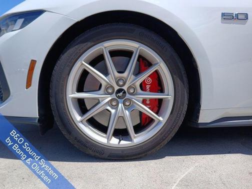 Oxford White 2024 Ford Mustang GT Premium