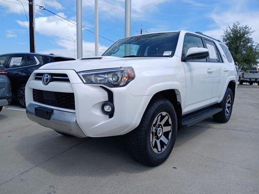 2024 Toyota 4Runner TRD Off Road