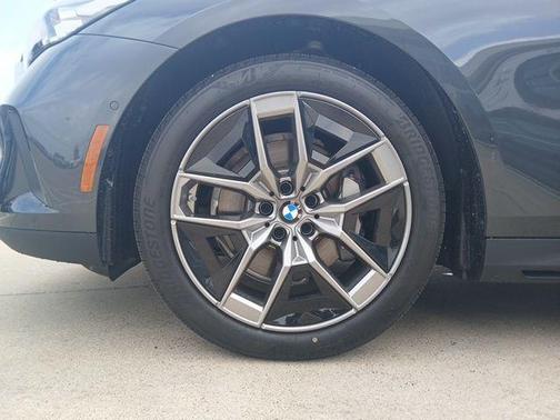 0a90 2026 BMW 530 530i