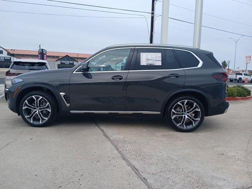 Dravit Grey Metallic 2026 BMW X5 sDrive40i