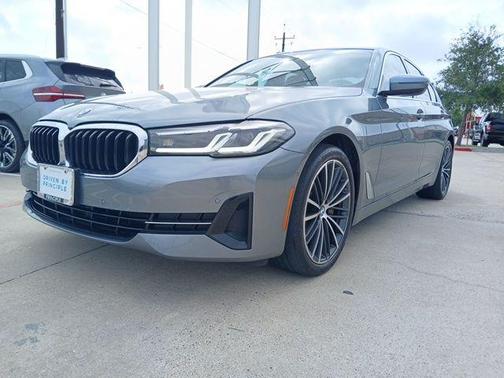 2021 BMW 530 530i