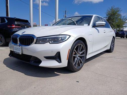 2021 BMW 330e Base