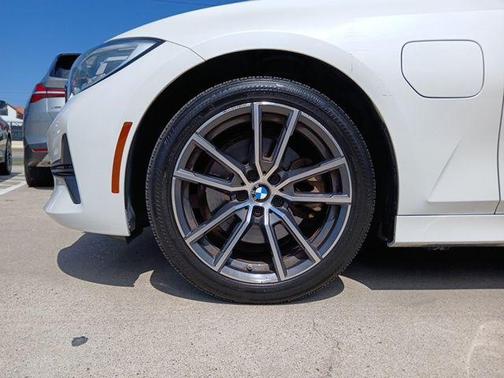 2021 BMW 330e Base