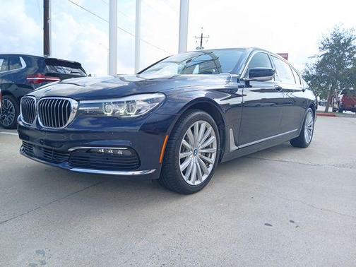 2017 BMW 740 740i