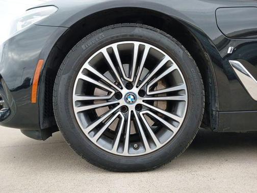 2019 BMW 530e xDrive iPerformance