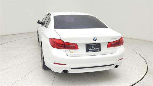 2020 BMW 530 530i