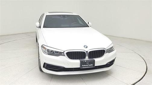 2020 BMW 530 530i