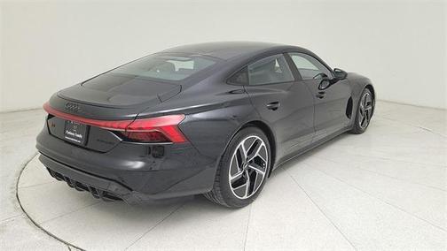 2024 Audi RS e-tron GT quattro