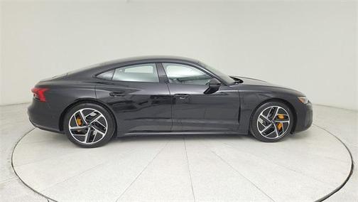 2024 Audi RS e-tron GT quattro