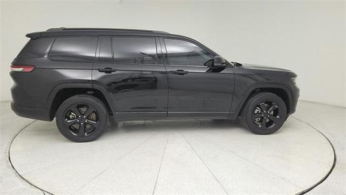 2022 Jeep Grand Cherokee L Altitude