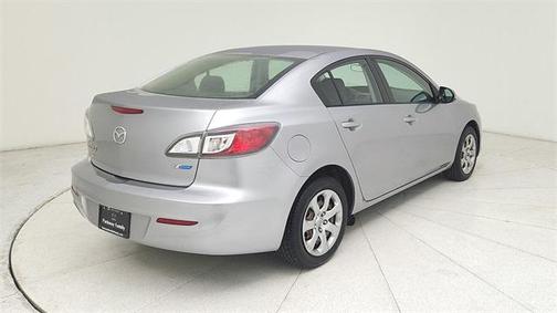 2013 Mazda Mazda3 i Sport