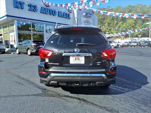 2018 Nissan Pathfinder SL