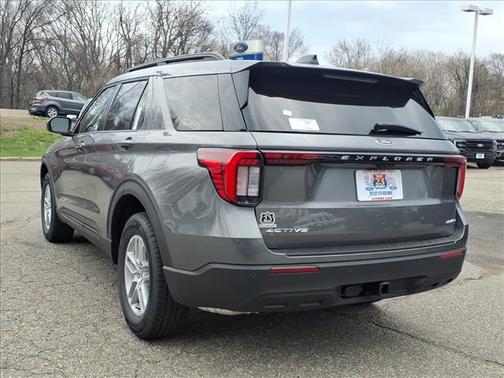 Carbonized Gray Metallic 2026 Ford Explorer Active