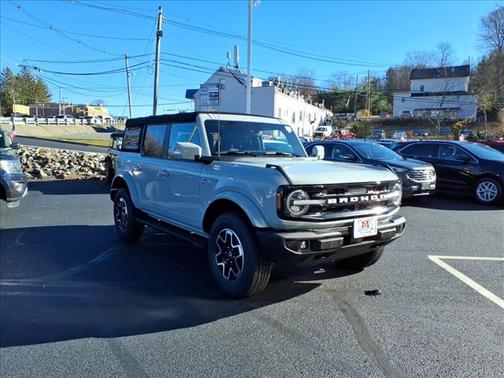2021 Ford Bronco Outer Banks