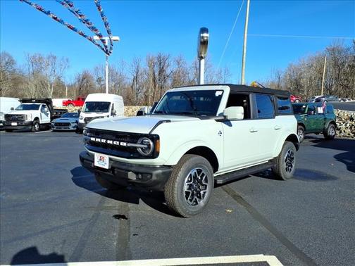 2021 Ford Bronco Outer Banks