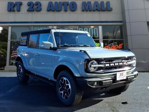 2021 Ford Bronco Outer Banks