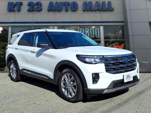 2025 Ford Explorer Active