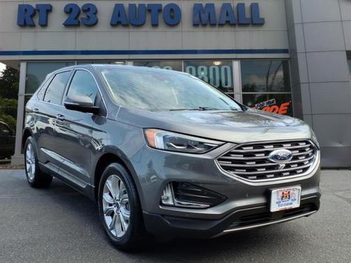 Carbonized Gray Metallic 2022 Ford Edge Titanium