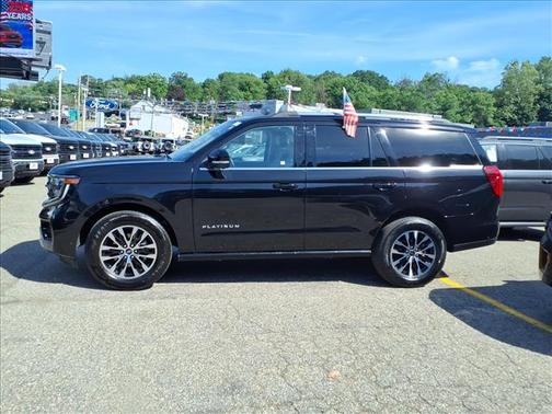 BLACK METALLIC 2025 Ford Expedition Platinum