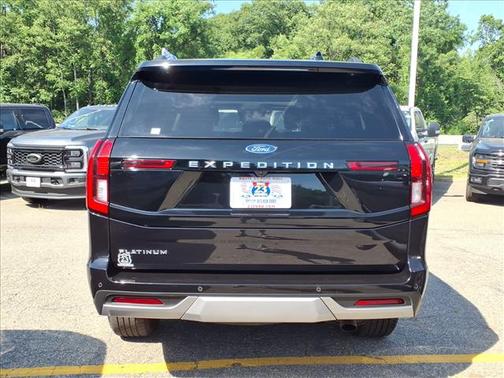 BLACK METALLIC 2025 Ford Expedition Platinum