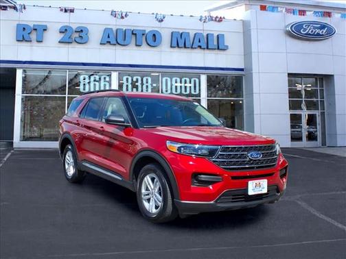 Rapid Red Metallic Tinted Clearcoat 2024 Ford Explorer XLT