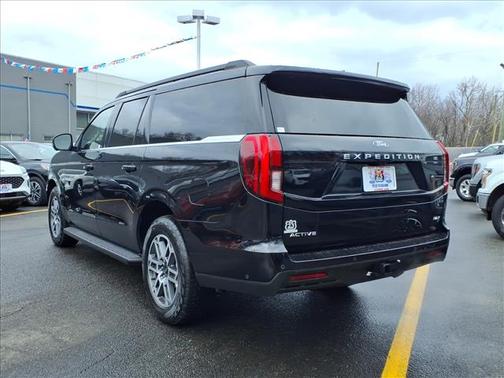 2025 Ford Expedition Max Active 4x4