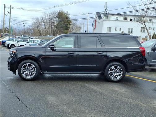 2025 Ford Expedition Max Active 4x4