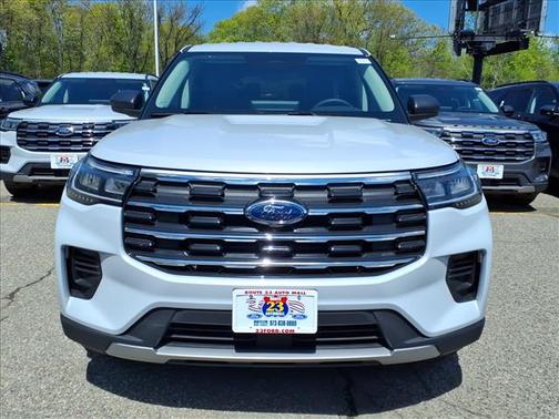 Space White Metallic 2026 Ford Explorer Active