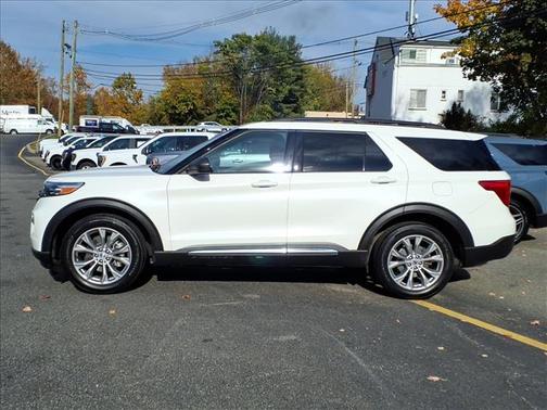 STAR WHITE META 2023 Ford Explorer XLT