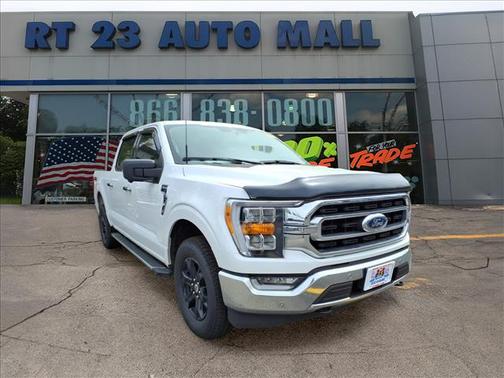 Oxford White 2022 Ford F-150 XLT