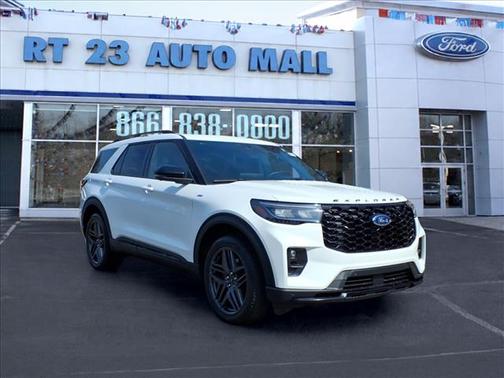Star White Metallic Tri-Coat 2025 Ford Explorer ST-Line