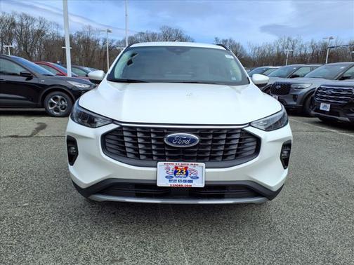 2025 Ford Escape Base