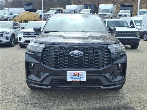 Agate Black Metallic 2026 Ford Explorer ST-Line