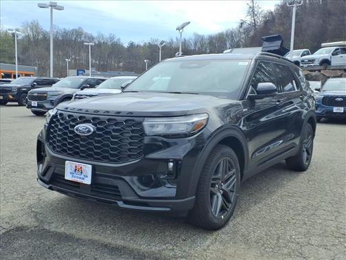Agate Black Metallic 2026 Ford Explorer ST-Line
