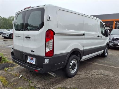 2025 Ford Transit-150 XL
