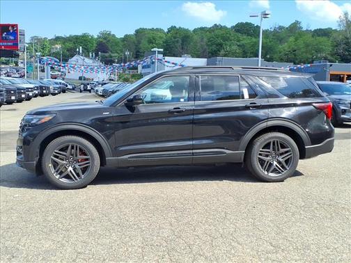Agate Black Metallic 2026 Ford Explorer ST-Line