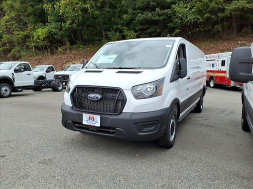 2025 Ford Transit-150 XL