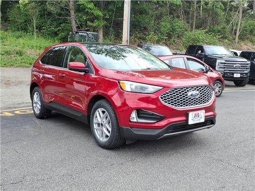 Rapid Red Metallic Tinted Clearcoat 2024 Ford Edge SEL