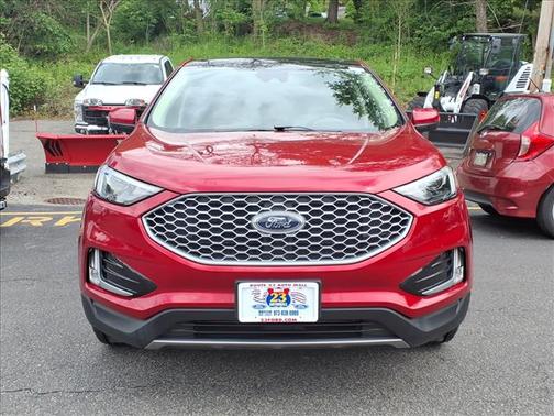 Rapid Red Metallic Tinted Clearcoat 2024 Ford Edge SEL
