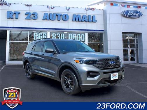 Carbonized Gray Metallic 2022 Ford Explorer XLT