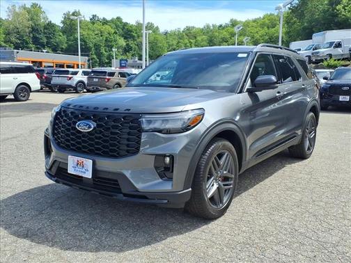 Carbonized Gray Metallic 2026 Ford Explorer ST-Line