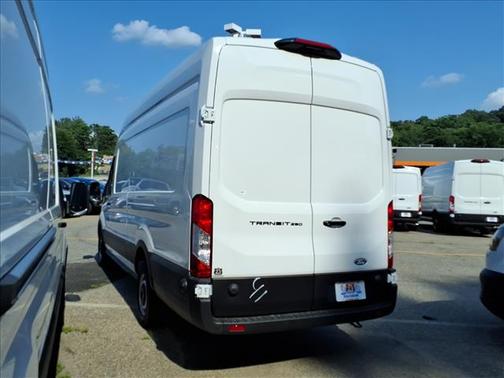 Oxford White 2026 Ford Transit-250 Base