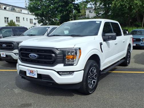 Oxford White 2023 Ford F-150 XLT