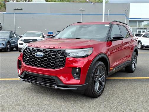 Rapid Red Metallic Tinted Clearcoat 2025 Ford Explorer ST-Line